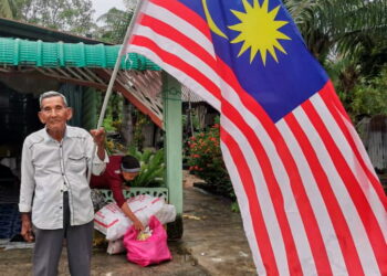 WAHAB Tajuddin  bekas anggota Home Guard yang pernah mengawal kampung daripada ancaman komunis sekitar tahun 50-an di Sungai Manik, Perak. UTUSAN/ AIN SAFRE BIDIN