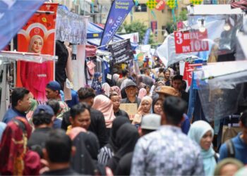 RAKYAT Malaysia berisiko menghidap penyakit hati berlemak. - GAMBAR HIASAN