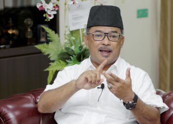 IDRIS HARON