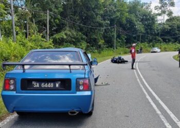 KEMALANGAN di Jalan Kota Marudu-Marak Parak, Kota Marudu yang mengakibatkan mangsa parah sebelum disahkan meninggal dunia semasa menerima rawatan. - IHSAN PDRM