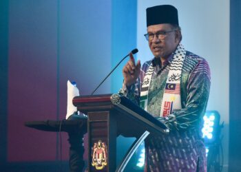 Perdana Menteri, YAB Dato’ Seri Anwar Ibrahim berucap di 
Majlis Muktamar Masjid Semalaysia Untuk Al-Aqsa dan Palestin di Masjid Wilayah Persekutuan hari ini./ M.FIRDAUS M. JOHARI