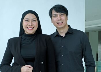 YUKA Kharisma dan suaminya, Ahmad Jeffny Kamar.