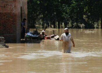 JABATAN Meteorologi Pakistan meramalkan hujan lebat dan banjir kilat bermula di seluruh negara termasuk Karachi, Lahore dan Islamabad.- AGENSI