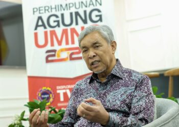 Temubual Timbalan Perdana Menteri merangkap Presiden UMNO, Datuk Seri Dr Ahmad Zahid Hamidi sempena Perhimpunan Agung UMNO 2024 di Pusat Dagangan Dunia Kuala Lumpur (WTCKL) di sini, hari ini. GAMBAR: FARIZ RUSADIO