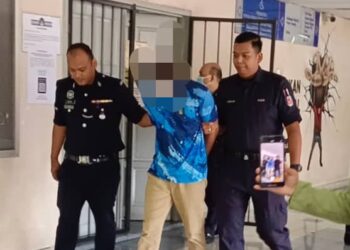 ANGGOTA tentera berpangkat koperal, didakwa atas tiga pertuduhan seksual rogol terhadap anak tiri perempuannya berusia 12 tahun.