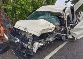 KEADAAN kenderaan yang terlibat kemalangan meragut satu nyawa di Kilometer 9 Jalan Kangar-Alor Setar di Kampung Permatang Pauh, Kangar, Perlis, semalam.