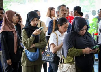 KEPUTUSAN yang penting serta melibatkan implikasi kewangan berjumlah jutaan ringgit tidak boleh dibuat secara semberono dan tidak profesional oleh pihak bank. – GAMBAR HIASAN