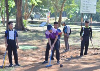 SUKAN woodball boleh diperkenalkan kepada pelajar sekolah supaya semakin ramai generasi muda meminatinya.