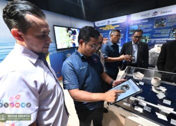 TEKNOLOGI  ini akan menghubungkan data geologi di bawah satu pangkalan data berasaskan awan yang membolehkan visualisasi realiti terimbuh (AR)  dan model 3D.