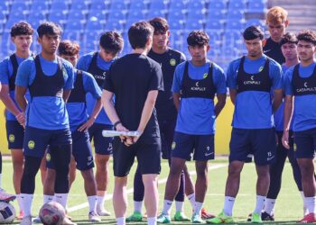 SKUAD B-19 Malaysia akan berdepan Tajikistan malam ini dalam aksi Kumpulan E Kelayakan Piala Asia B-20.-IHSAN FAM