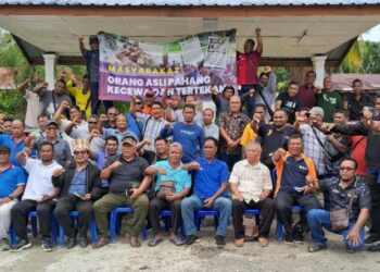 MASYARAKAT Orang Asli Pahang membantah penubuhan Oraco selepas mengadakan perjumpaan di Kampung Orang Asli Paya Mendoi, Kuala Krau di Temerloh, Pahang. - UTUSAN/SALEHUDIN MAT RASAD