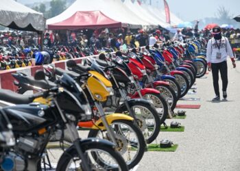 ORANG ramai dinasihatkan lebih berhati-hati membeli motosikal Yamaha RX-Z secara dalam talian untuk mengelakkan ditipu 'scammer'.