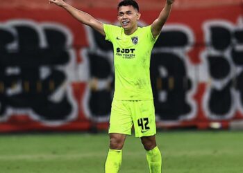 ARIF Aiman Hanapi meraikan jaringan kedua pada aksi pertama ACL Elite berdepan Shanghai Port FC di Stadium Bolasepak Pudong, Shanghai di China.-IHSAN JST