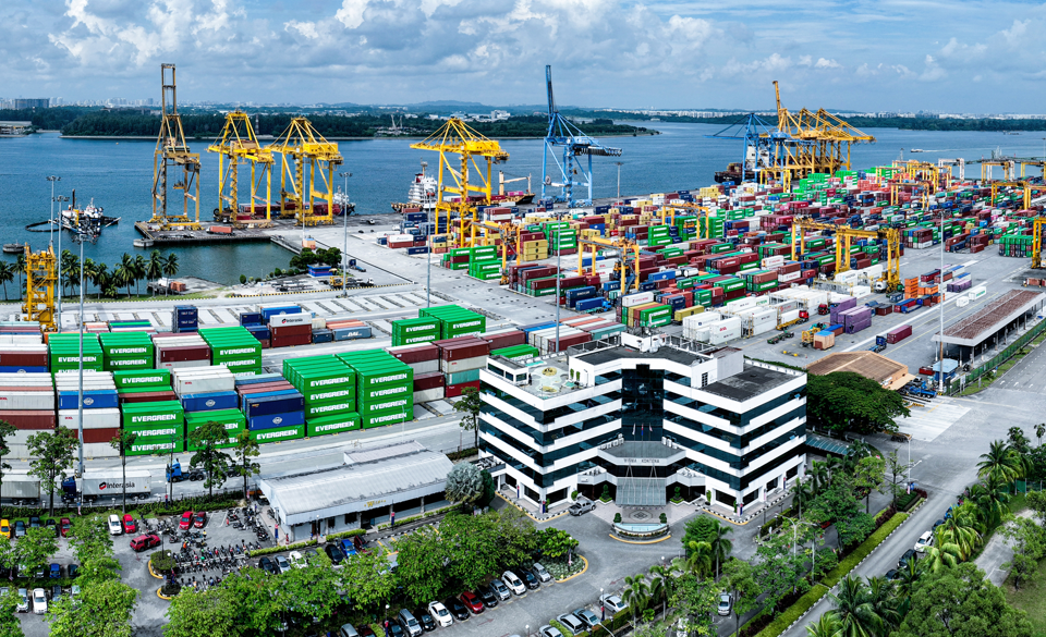 Johor Port pecah rekod melepasi 100,000 TEU pada Ogos 2024