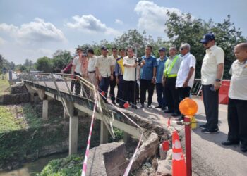 JAMBATAN uzur berusia lebih 20 tahun yang menghubungkan penduduk Kampung Tengah ke Kampung Baru di Kluang akan digantikan dengan jambatan baharu tahun depan.