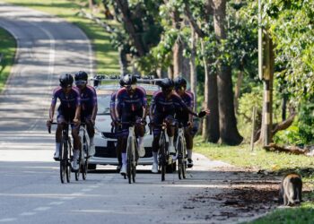 PASUKAN berbasikal kebangsaan tekad mencatat pencapaian terbaik di LTdL 2024 yang bakal membuka tirai esok.-UTUSAN/SHIDDIEQIIN ZON