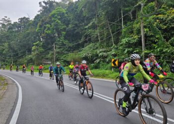 Pelumba-Pelumba basikal dalam saingan MTB Jamboree 2024 bersaing sengit di Cameron Highland semalam.