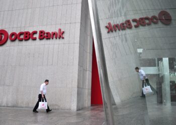 AKAUN OCBC MyOwn kini sedia ditawarkan bermula 20 Oktober depan.- AFP