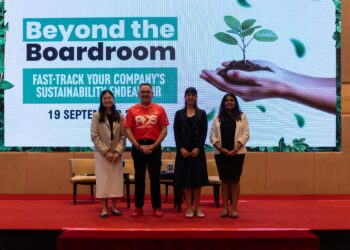 CHARLES (dua dari kiri) ketika program ‘Beyond the Boardroom’ di sini, semalam