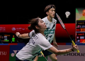 PASANGAN beregu campuran negara, Hoo Pang Ron dan Cheng Su Yin mara ke suku akhir apabila menewaskan rakan senegara, Yap Roy King-Valeree Siow  21-9, 21-15 pada Terbuka China 2024, hari ini.