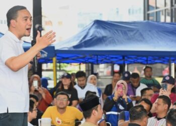 ONN HAFIZ Ghazi sentiasa berusaha menyantuni semua lapisan masyarakat termasuk golongan muda di Johor.