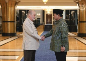 PRABOWO Subianto melakukan pertemuan dengan Sultan Ibrahim Sultan Iskandar 
di Istana Negara, Kuala Lumpur, pada Sabtu lalu. – FACEBOOK SULTAN IBRAHIM SULTAN ISKANDAR