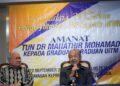 MAHATHIR Mohamad pada sesi soal jawab bersama alumni Universiti Teknologi Mara (UiTM) di Yayasan Kepimpinan Perdana Putrajaya. - UTUSAN/FAISOL MUSTAFA