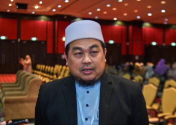 Mufti Pulau Pinang, Prof Madya Dr Mohd Sukki Othman ketika ditemui pemberita pada perasmian Seminar Fikrah Madani di Masjid Wilayah Persekutuan, Kuala Lumpur hari ini. UTUSAN/SYAKIR RADIN