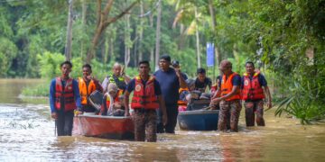 BANJIR di Kampung Bukit, Derang di Pokok Sena, Kedah baru-baru ini - UTUSAN/ SHAHIR NOORDIN