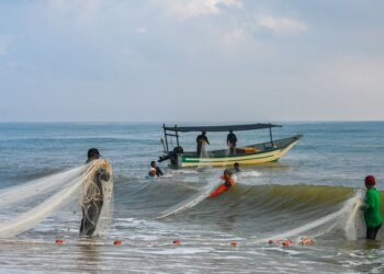 MALAYSIA berdepan isu kekangan tenaga buruh tempatan dalam industri perikanan dalam tempoh 10 hingga 20 tahun akan datang kerana hampir 52 peratus atau 58,531 nelayan kini berusia 50 tahun dan ke atas.