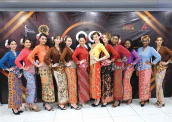 MISS World Kebaya mengangkat martabat kebaya sebagai busana tradisi Malaysia ke peringkat dunia.