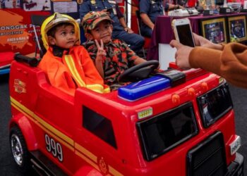 SEKOLAH khusus kerjaya berfungsi untuk menyediakan pelajar dengan kemahiran yang lebih spesifik dan mendalam dalam bidang kerjaya pilihan.