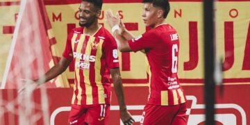 ALVIN Fortes (kiri) meraikan gol jaringannya ketika Selangor FC menentang PDRM FC di Stadium MPS, hari ini.-IHSAN SELANGOR FC