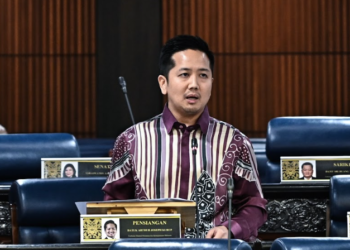 ARTHUR Joseph Kurup semasa sesi Pertanyaan-Pertanyaan Menteri di Dewan Rakyat, hari ini. - JABATAN PENERANGAN MALAYSIA