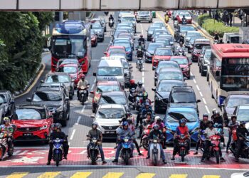 DENGAN kos petrol yang meningkat, motosikal dijangka menjadi pilihan utama bagi mereka yang ingin mengurangkan kos perjalanan harian.