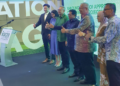 Pengarah Urusan Gading Kencana, Datuk Ir. Guntor Tobeng (tiga dari kanan) ketika pengumuman empat projek hijau berkualiti oleh MIDA di Kuala Lumpur.