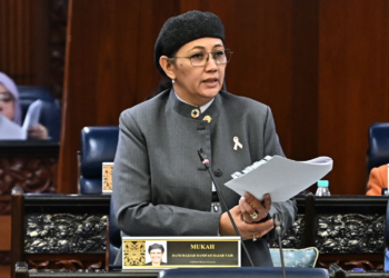 HANIFAH Hajar Taib semasa sesi Pertanyaan-Pertanyaan Menteri di Dewan Rakyat, hari ini. - JABATAN PENERANGAN MALAYSIA