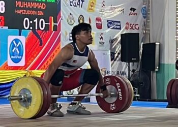 PENAMPILAN pertama Muhammad Hafizuddin Roslin di pentas antarabangsa membuahkan hasil  apabila berjaya merangkul tiga pingat emas pada Kejohanan Egat King’s Cup (Junior) 2024 di Phayao, Thailand, semalam.