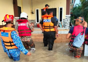 PELBAGAI agensi digerakkan bagi membantu proses pemindahan mangsa banjir di sekitar Jasin, Melaka.