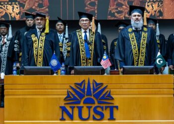 ANWAR Ibrahim dianugerahkan Ijazah Kehormat Doktor Falsafah Universiti Sains dan Teknologi Kebangsaan (NUST) Pakistan.