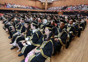 KEBOLEHPASARAN graduan didominasi oleh pelajar dari jurusan pengajian perniagaan, pentadbiran dan perundangan.