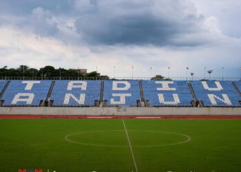 STADIUM Majlis Perbandaran Manjung akan menjadi tuan rumah untuk Perak FC menentang Johor Darul Ta'zim (JDT) pada perlawanan Liga Super, 10 November ini. - IHSAN FB PERAK FC