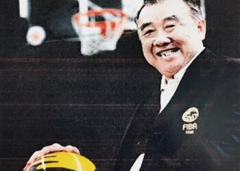 LEGENDA pemain bola keranjang negara, Datuk Yeoh Choo Hock.