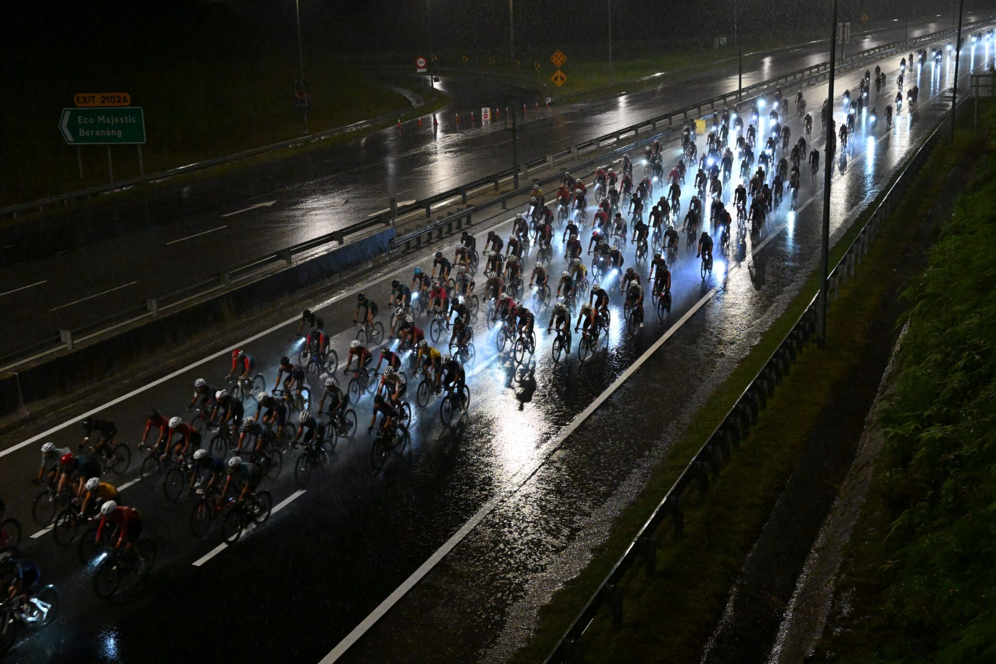 RHB LEKAS Highway Ride 2024 catat sejarah dalam Malaysia Book of Record