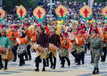 ZA’BA mengingatkan orang Melayu supaya tidak perlu bergantung nasib kepada kaum penguasa yang tidak berniat untuk memajukan mereka.