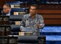 SAIFUDDIN Nasution Ismail menjawab soalan ketika Waktu Pertanyaan-pertanyaan Menteri pada Persidangan Dewan Rakyat semalam. – JABATAN PENERANGAN MALAYSIA