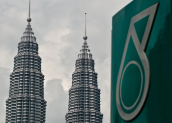 PETRONAS dinobat jenama paling bernilai di ASEAN. - GAMBAR HIASAN