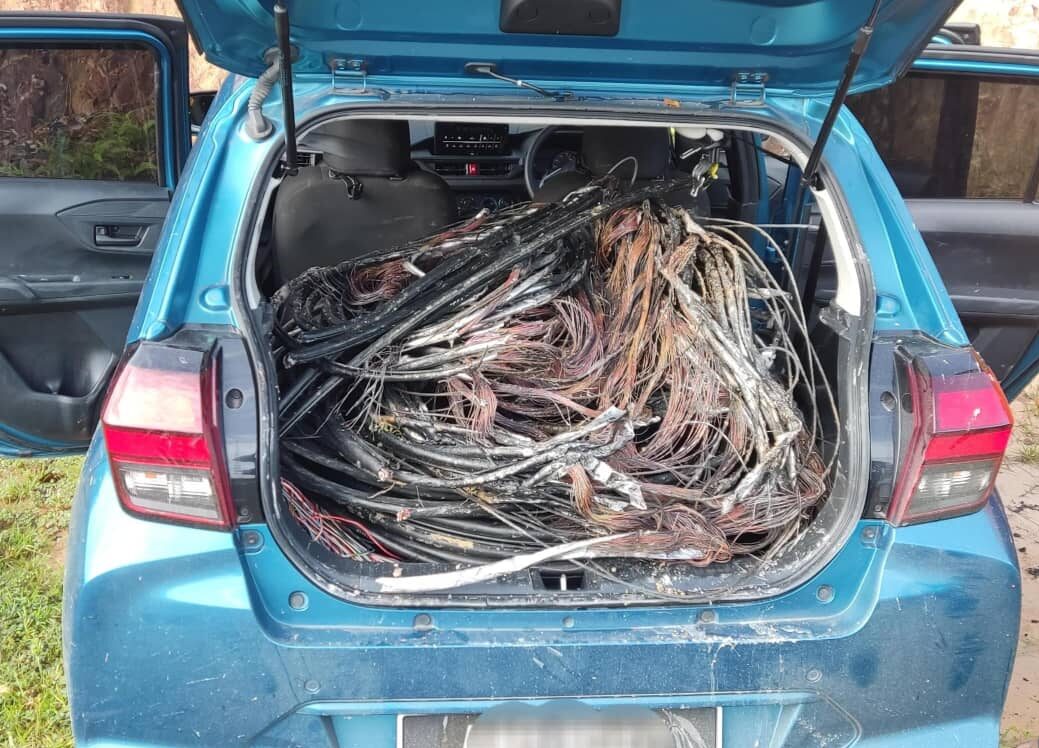 curi kabel