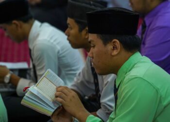 ALLAH SWT menjelaskan dalam al-Quran tentang kelebihan pemimpin yang adil, soleh serta benar akan sentiasa dipayungi pelbagai bantuan dan pertolongan dari Yang Maha Esa.