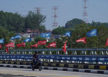 AHLI politik dan wakil rakyat sering kali didapati bergantung kepada sumbangan kewangan daripada entiti swasta lalu memudaratkan integriti mereka.